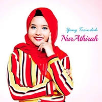 Setiap terucap kata itu aku tak sanggup membalas semua anugrahmu ku takut dirimu terlalu berharap akan hangat sentuhan ku. Lirik Lagu Yang Terindah