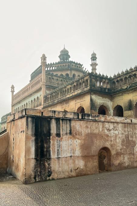 Heritage architecture and bustling lanes of Chowk, AI generated