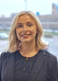 Sarah Purkis's Instagram, Twitter & Facebook