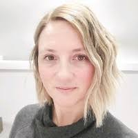 Wendy Munch's Instagram, Twitter & Facebook