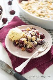 Cherry Crisp Kirsch Crumble Mit Haferflocken Und Mandeln Zimtkeks Und Apfeltarte Rezept Kirschen Lebensmittel Essen Rezepte