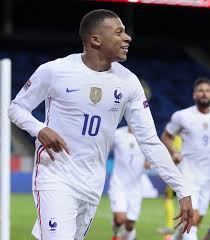 The superstar france international, 22, is out of contract next summer and h… Kylian Mbappe Idol Cristiano Ronaldo Is Only His Second Favorite