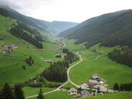 Toblach borders the following municipalities: Villgratental Wikipedia