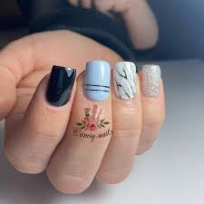 Puedes observar la tendencia del brillo en imagenes sencillas que queda bien para una novia como tambien la. Camig Nails Unas Polygel Con Diseno Marmoleado Facebook