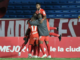La mejor información del 13 veces campeón. America De Cali Se Aferra Al Sueno De Conseguir Su Estrella 15 En Liga