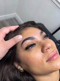 Lash extension options in Weed area