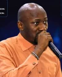 NEWS EDITION Pst.Mrs Precious Azemhe Campaign in Okpella Market.. © Sir Abraham  Irabor