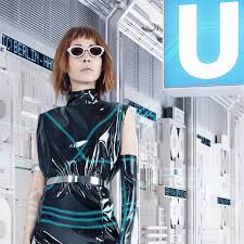 So what are the archetypal '90s shades? Ic Berlin Reflection Spectr