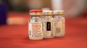 Los ensayos clínicos para la vacuna de moderna incluyeron personas de las siguientes. Is It Safe Or Effective To Mix Pfizer And Moderna Covid 19 Vaccines