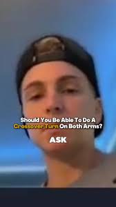 Should You Be Able To Do A Crossover Turn On Both Arms..? 🏊‍♂️  #swimlikeafish #swimcoachtips #crossoverturntips #coachtips #teachtheturn  #fastturns #swimtraining #swimtechnique #coachingmatters