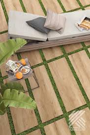 Feinsteinzeug Terrassenplatte Limewood Roble 40 X 120 X 2 Cm R11c Bei Hornbach Kaufen Terrassenplatten Terrassen Ideen Terrasse Gestalten