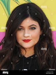 Kylie Holmes's Instagram, Twitter & Facebook