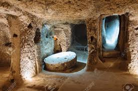 Derinkuyu is een onderaardse stad in het district derinkuyu in de provincie nevşehir in turkije. The Derinkuyu Underground City Is An Ancient Multi Level Cave Stock Photo Picture And Royalty Free Image Image 82328868