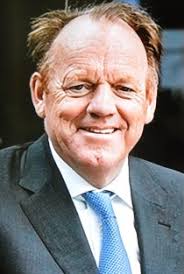 Keukenwinkels mandemakers groep blijven slechte naam waarmaken. Levensverhaal Van Ben Mandemakers Van De Mandemakers Groep Bastion Oranje Den Bosch