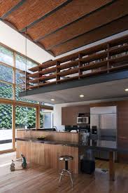 Le Garde Corps Mezzanine Jolies Idees Pour Lofts Avec Mezzanine Archzine Fr Cuisine Design Moderne Modele Architecture Maison