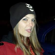 Stream Tasha Hearn music