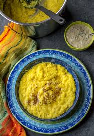 A Wholesome And Nutritious Meal This One Pot 5 Ingredient Moong Dal Khichdi Made From Rice And Split Len Nutritious Meals Moong Dal Khichdi Instapot Recipes