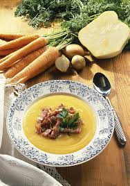 Unser Beliebtes Rezept Fur Steckrubensuppe Mit Speck Und Mehr Als 55 000 Weitere Kostenlose Rezepte Auf Lecker De Steckrubensuppe Rezepte Suppen Und Eintopfe