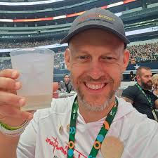 Yall if you want some home made deliciousness!! You gotta hit up Mandy Drake  Haynes. I got some of the Peach Jam and it's so nice I think I'll have  twice! We