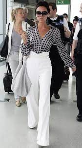 Selecione sua rede social favorita e compartilhe nossos ícones com seus contatos ou amigos. Estilo Elegante Usa Roupas De Qualidade Estampas Discretas E Atemporais Como Poa Listras E Combinacao De Preto E Branco Moda Looks Look Social Feminino