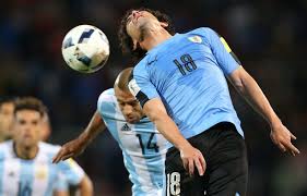 La selección argentina se enfrentará este viernes, desde las 21, a uruguay, por la segunda fecha del grupo a de la copa américa 2021. A Que Hora Juega Uruguay Vs Argentina Por Eliminatorias Al Mundial De Rusia 2018 Cuando Donde Y Fecha