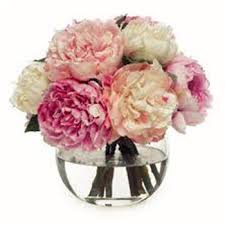 Gorgeous bridal bouquets, cake flowers, floral crowns and ceremony flowers. Peony Rose Bouquets Delivered Auckland Wide By Flowers Auckland