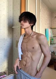 Takuma 久城拓摩 on X: お風呂上がり盗撮されました t.coMf6F8Yqcq8  X