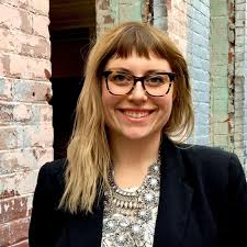 Ellyn Thompson's Instagram, Twitter & Facebook