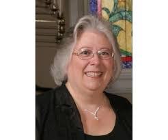 Melanie Capps's Instagram, Twitter & Facebook