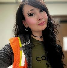 James Russum's Instagram, Twitter & Facebook