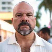 Daniel Hoggatt's Instagram, Twitter & Facebook