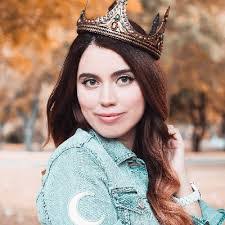 Magda Dominguez's Instagram, Twitter & Facebook