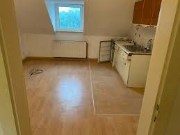 Die 2 zimmer der wohnung verteilen sich auf 37 quadratmeter. Schone Kleine 2 Zimmer Wohnung Zur Vermietung In Nordrhein Westfalen Monchengladbach Dachgeschosswohnung Mieten Ebay Kleinanzeigen
