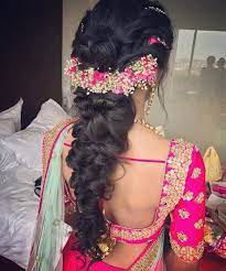 Pin By Shruti Pattanshetti On Hairstyles Wedding Hairstyles For Long Hair Engagement Hairstyles Indian Bridal Hairstyles