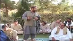 1 sada kaliwaal pa cenima ke film katalo pa film ki 1 gat sher pa manda manda ra rawaan wo kaliwaal che sher okato nu oyaredo, seat na pasedo awo manda ye ka khalak warta way: Pashto Very Funny Jokes Must Watch Youtube