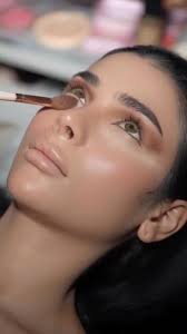 Maquillaje y Peinado KL