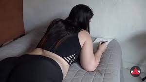 Hump my big booty as I do my homework - XVIDEOS.COM