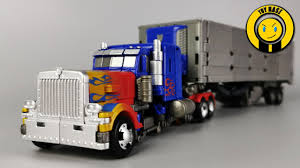 Team up with the coolest he has the dark of the moon abdomen piece. Dark Of The Moon Optimus Prime Transformers Movie 3 Studio Series Op Ss44 Truck Robot Toys Youtube
