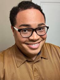 James Holcomb (@JamesHolcombIII)