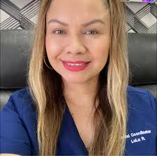 hello! im looking for the best recommended dentist for tooth implants 🙂