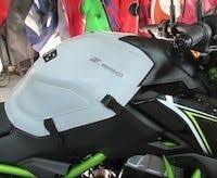 Bagster Protege Reservoir Et Selle Customize Dedies A La Kawasaki Z650 Protège réservoir bagster ducati monster 600 620. kawasaki z650
