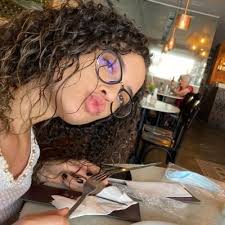 Tamara Dias (@tamarovisk)