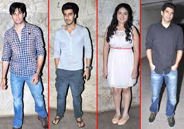 Stars Attend Special Screening Of Gippi Watch Them Bollywood News India Tv There are 5 song tracks in gippi movie songs album. stars attend special screening of