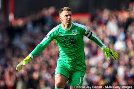 Heaton began his career with manchester united but was unable to break into the first team and spent time on loan with. Report Burnley Receive 7m Tom Heaton Bid From Aston Villa