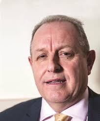 Steve Gee: The contender