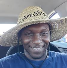 THIS is linemen aura 🐗 (🎥: ben.carlson3/IG)