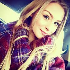 Ale sie jaram zaczynam spełniać swoje marzenia 😍😍 juz w poniedziałek  pochwale sie wam czymś dla mnie bardzo ważnym !👊👊👊a tym czasem świętuje  urodziny mojego najwspanialszego chłopaka 💋💋 miłego wieczorku małpki  🐒🐒🐒