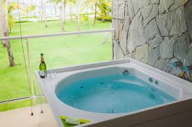 Reinigung und wartung wasseranschluss des whirlpools: Whirlpool Badewanne Kaufberatung Haus Gartentrends