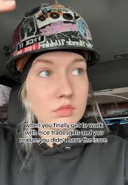 🤪 I loveeee the girls I’m working with 💕 #womenintrades #womenwhoweld  #bluecollar #weldinglife