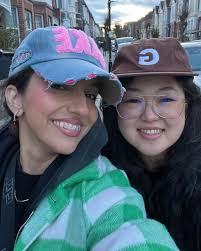 WE MADE IT TO LONDON guuuuys ✈️😍 📸 dump jet lag edition 🥴 #tourlife